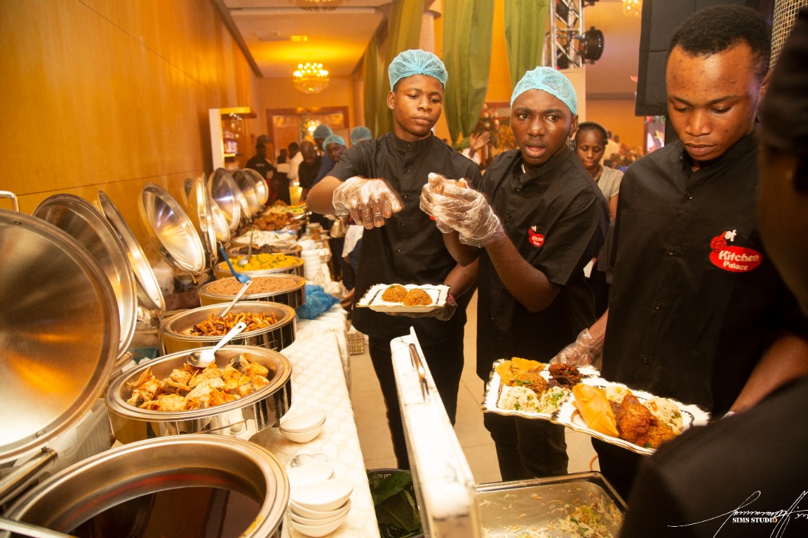 Wedding buffet service